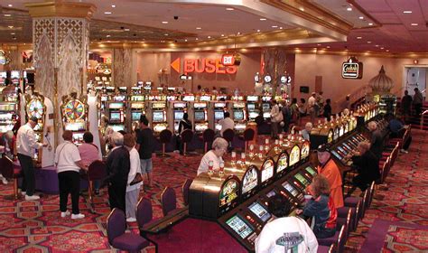 revved  profits  detroits  casinos brighten outlook