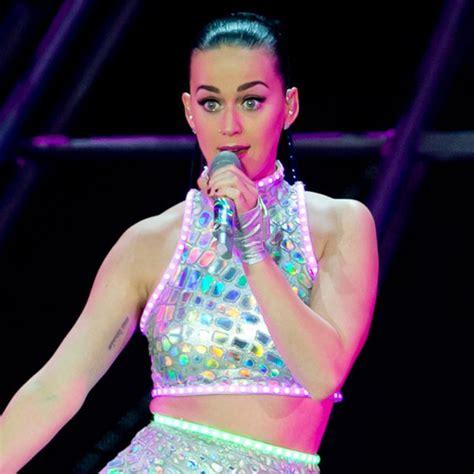 Crazy Fan Grabs Katy Perry S Boob Kisses Her Neck—watch E Online