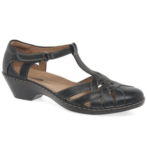 clarks wendy loras womens casual shoes women from charles clinkard uk