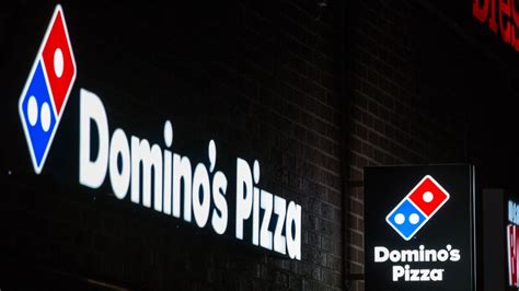 dominos pizza fait ses adieux  litalie les raisons dun echec vanity fair