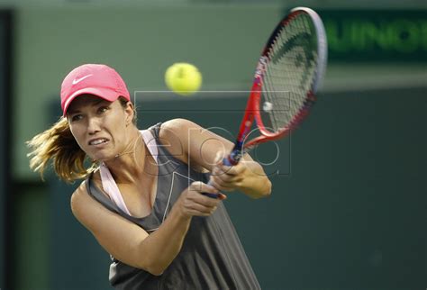 Wta • Tennis • Miami • Danielle Collins Crushes Venus