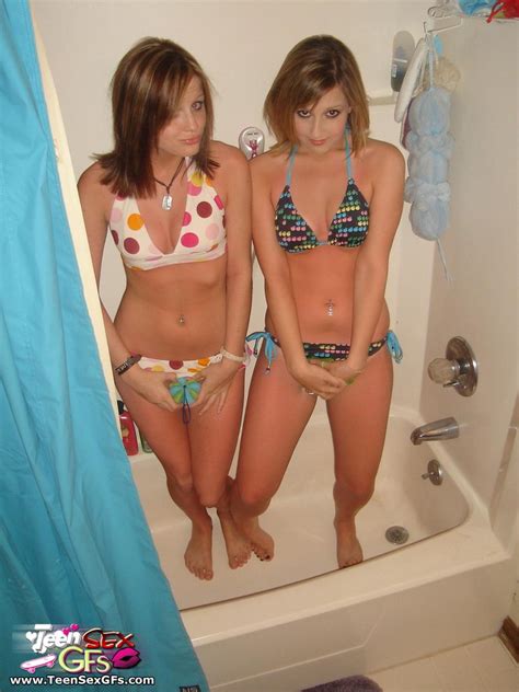 amateur teen girlfriends in mini bikini — hq gf