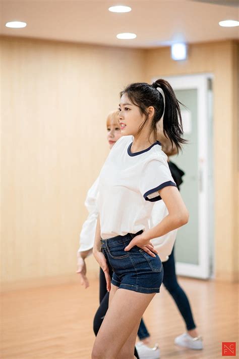 Seolhyun Seolhyun Seol Hyun Female Pose