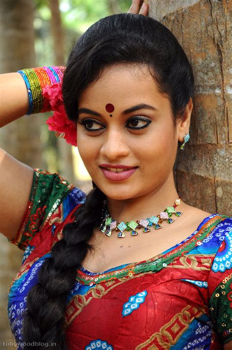 item girl suja photos from gundello godari latest tamil actress