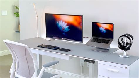 ultimate minimal macbook pro desk setup   youtube