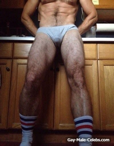 matt wilkas full frontal nude and underwear selfie gay male