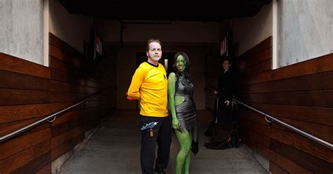 trek fan shows a little green skin to win costume contest wired