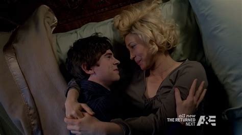 Bates Motel The Pit Review Youre Gonna Kill Me Norman