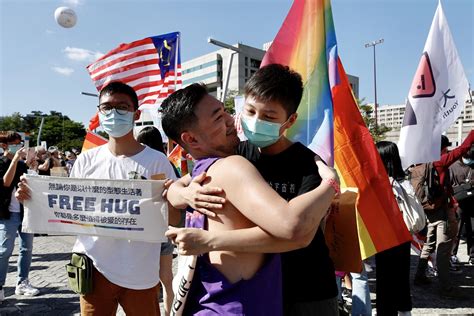 Taiwan Grants Equal Adoption Rights For Same Sex Couples Flipboard