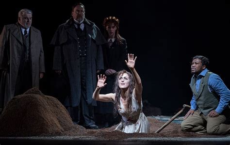 La Traviata English National Opera Review Into A Vortex Of Ineptitude