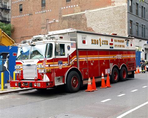 rs fdny outstanding rescue company  fire truck  york city