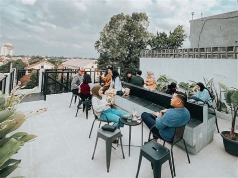 tempat ngopi  depok jawa barat  asyik buat nongkrong