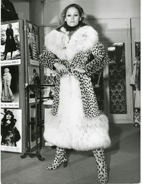 139 Best Icons In Furs 1960 1980 Images On Pinterest Fur Fur Coats
