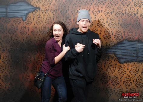 halloween 2014 people scared in haunted house time