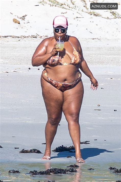 Lizzo Escaping The Cold Weather In The Usa With A Trip