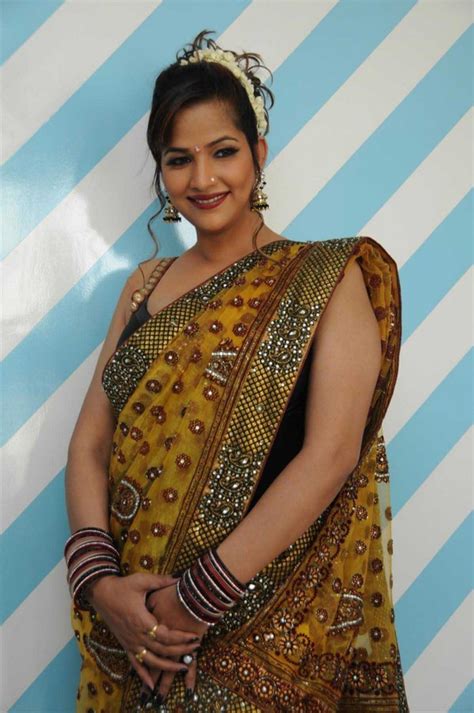 actress tanisha singh photocall at 18 crore ke thumke press