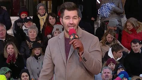 andy grammer s macy s thanksgiving day parade performance — so good hollywood life