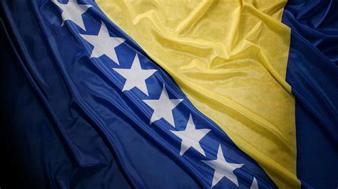 na danasnji  prije dvije decenije bosna  hercegovina dobila zastavu video cenzuraba
