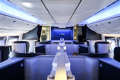Review British Airways First Class On The 777 Lhr Auh The Points Guy