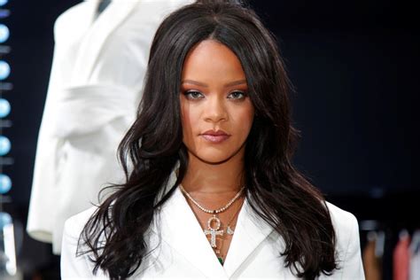 rihanna named world s richest female musician us 600 million fortune puts her ahead of beyoncé
