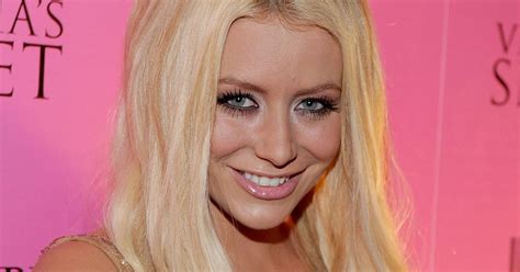 aubrey o day put on blast for photoshopping herself into vacation photos