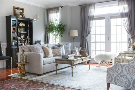centered  design neutral  gray living room decor