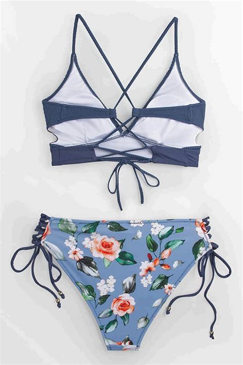 Cupshe Women S Blue Floral V Neck Lace Up Bikini X Small Blue Size 2