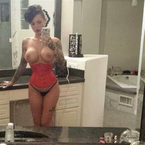 Sex Images Fresh Selfie From Porno Star Christy Mack