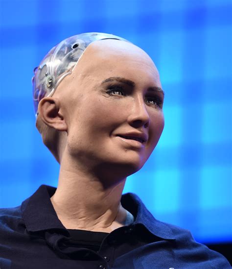 humanoid robot sophia crowdfunds ai global brain    smarter