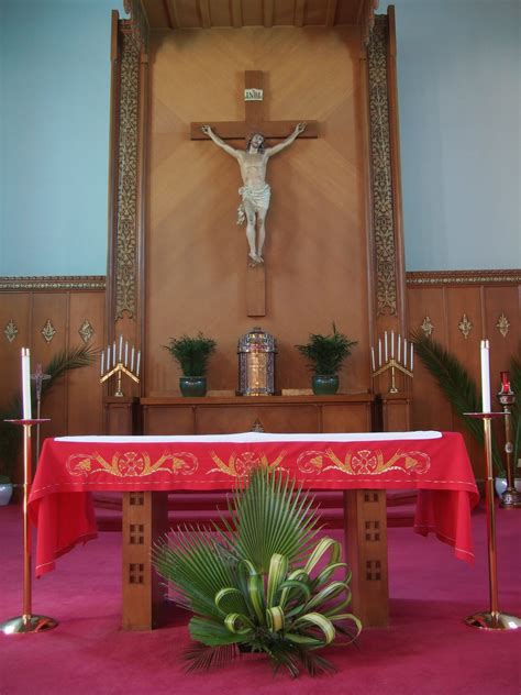 palm centerpiece  palm sunday st dunstan catholic church