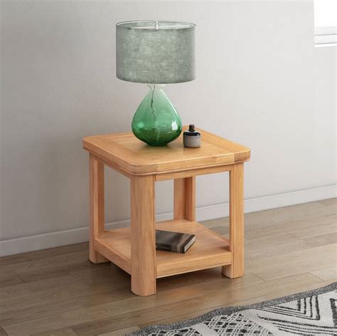 bakewell oak lamp table  style furniture