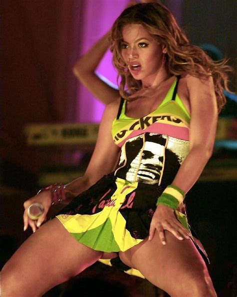 beyonce pussy slips oops she did it again scandal planet