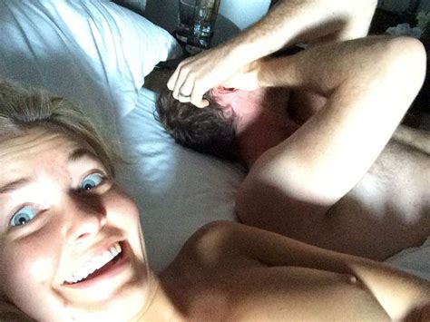 lara bingle nude and topless leaked photos scandal planet