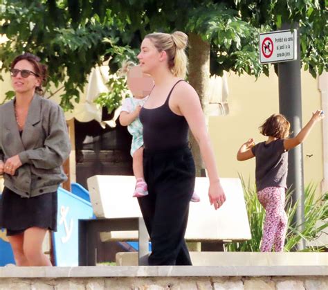 amber heard shoots   daughter  spain    time