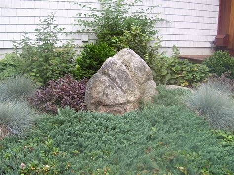 natural large rocks  landscaping homesfeed
