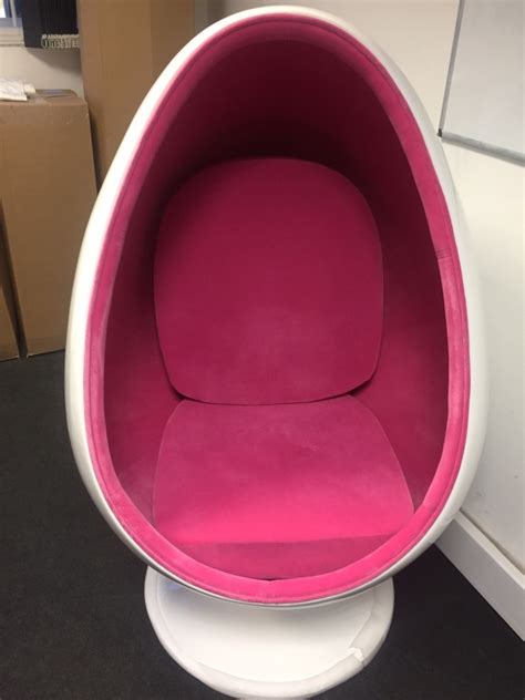 egg chairs pink brand  stock