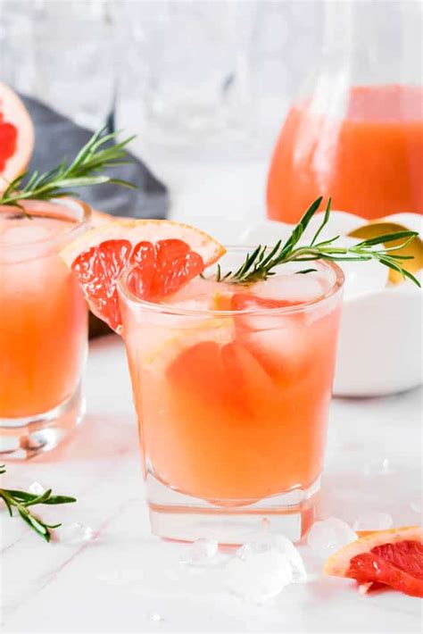 grapefruit gin fizz cocktail spoonful  flavor
