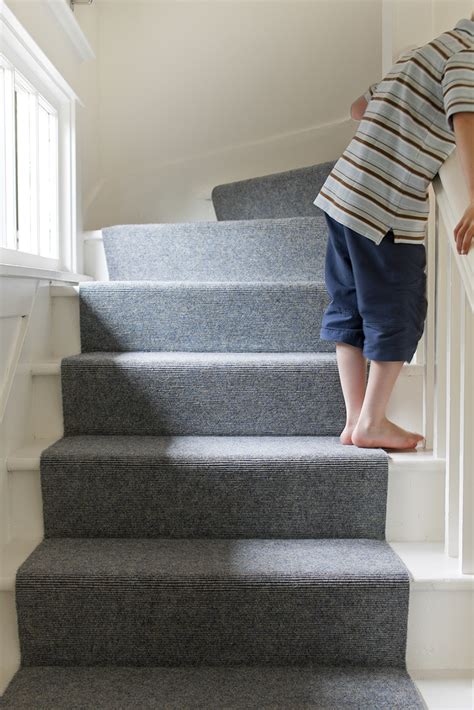 install carpet  stairs sisalcarpet