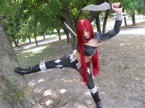 League Of Legends Online Katarina In Tree League Of Legends Game Cosplay