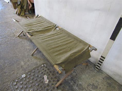 period army folding bed   cm
