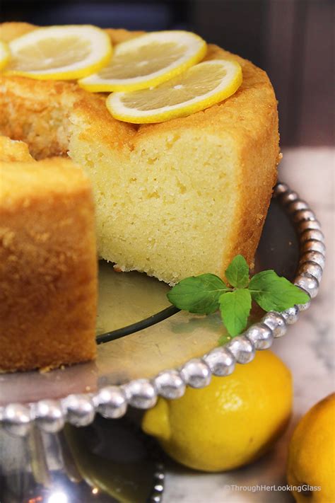 ritz carlton lemon pound cake recipe    glass