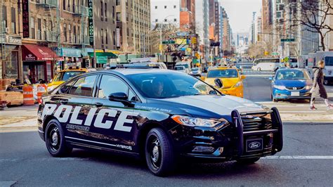 ford    pursuit rated hybrid fusion police car  drive