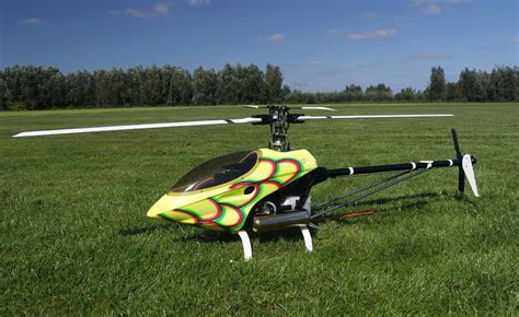 kandang kreasi apresiasi remote control helicopter syma blade gyro heli
