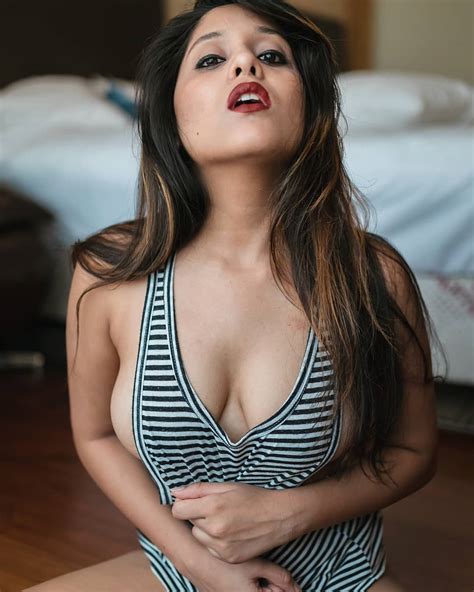 best escorts in delhi a guide on how to do sex with 1 girl