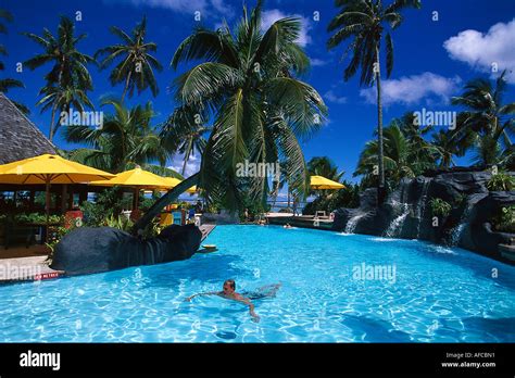swimming pool  rarotongan beach hotel rarotonga cook islands stock