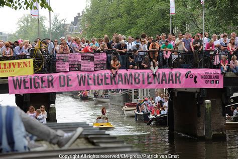 amsterdam canal parade 2011 em press