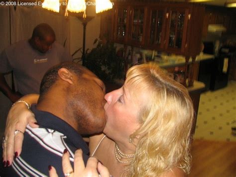 black girl kissing white man tubezzz porn photos