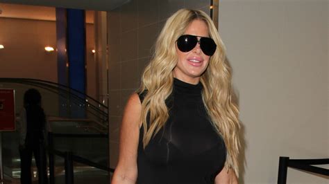 Kim Zolciak Fans Have Officially Had Enough Of Her Product Selfies