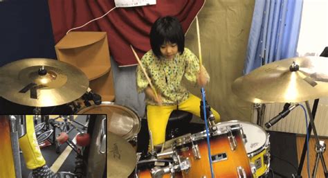 8 Years Old Girl Impresses Playing Led Zeppelin On Drums