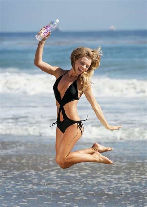 Nicola Peltz Bikini Pics Hot Body Swimsuit And Beach